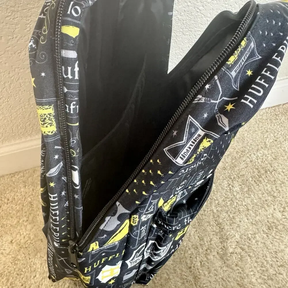 Harry Potter Hufflepuff Backpack Black Yellow Hogwarts House Laptop Bag NWOT
